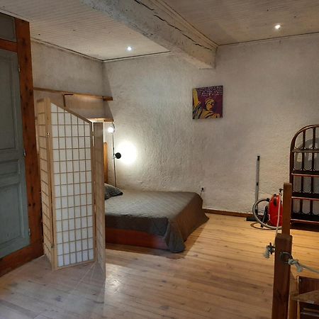 L Oustau Des Arenes Apartman Arles Kültér fotó